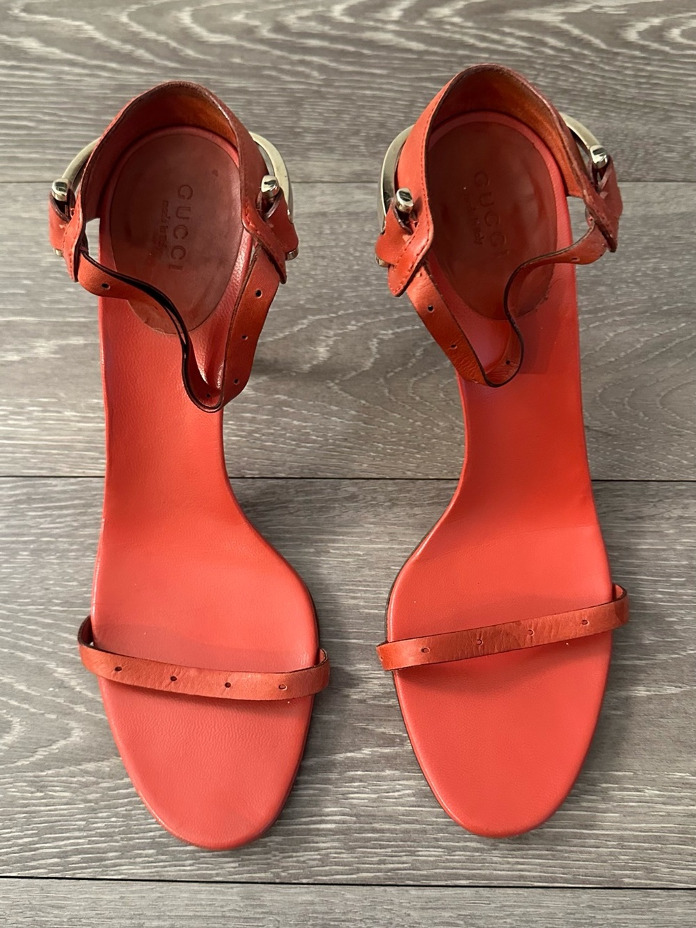 Gucci -Red Leather Ankle-Strap Sandals - Picture 4 of 10